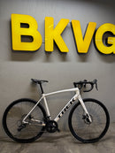 Bicicleta Trek Domane AL3 2023 Seminova - Tamanho 56