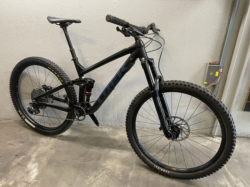 Bicicleta Trek Slash 8 2020 Sram GX Seminova - Tamanho M/L