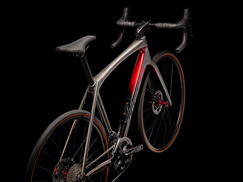 Bicicleta Trek Domane SL 5 2023 Nova Geração - Cinza/Vermelha TAM. 54